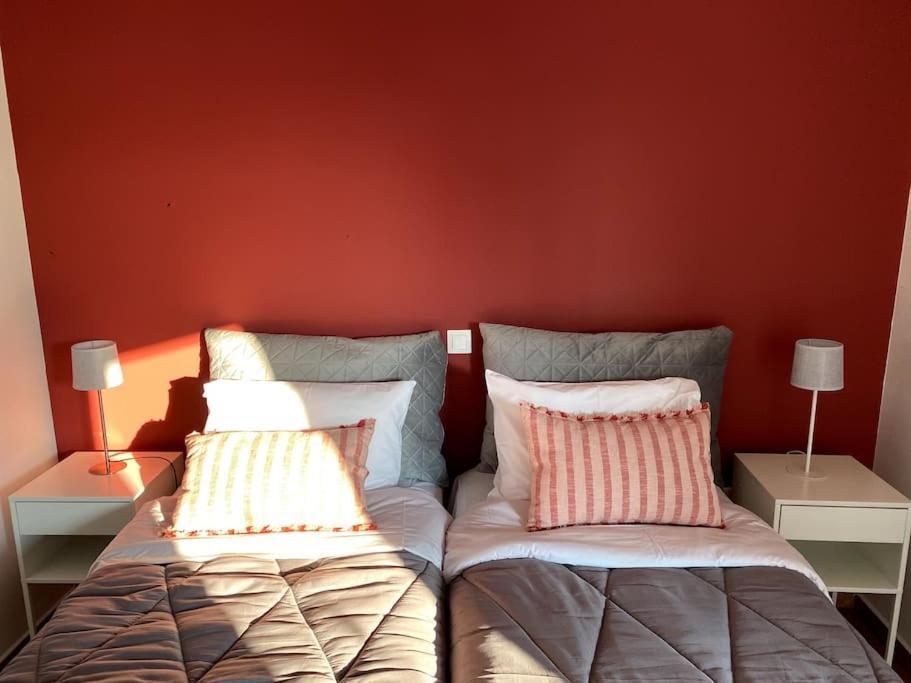 Spacious And Sunkissed 3Br & 2 Bathrooms Apartment Афины Экстерьер фото
