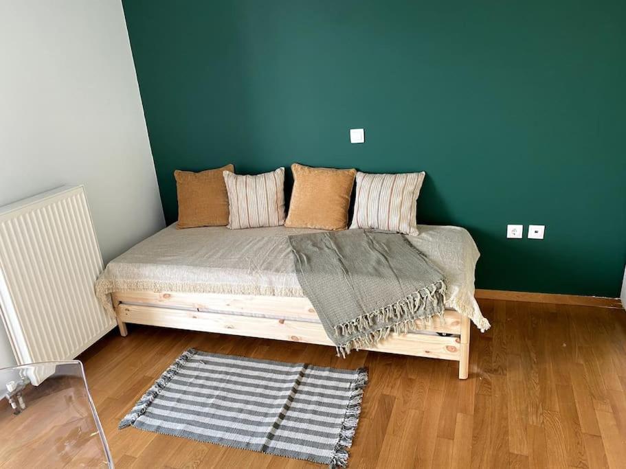 Spacious And Sunkissed 3Br & 2 Bathrooms Apartment Афины Экстерьер фото
